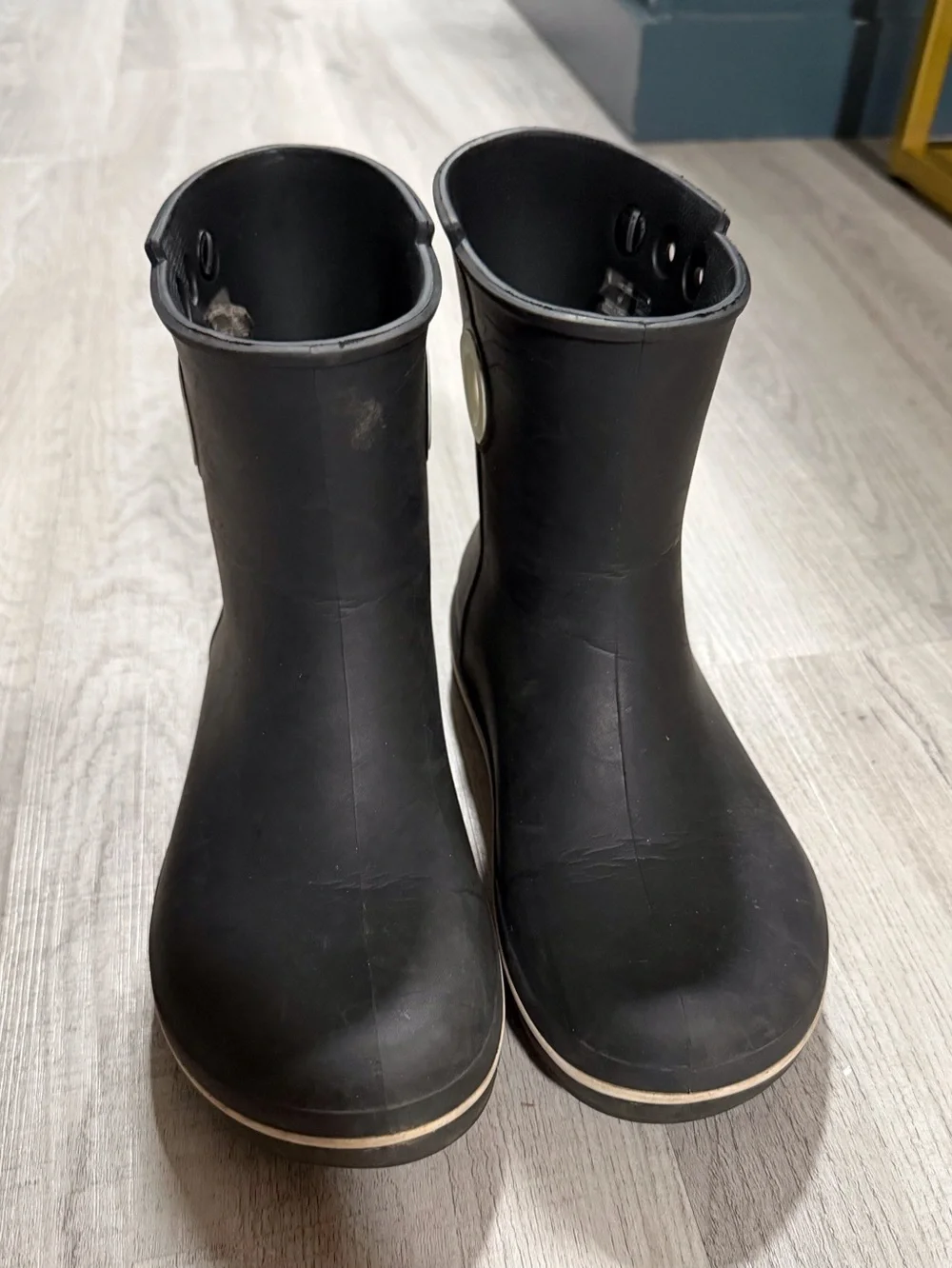 Crocs Women’s Size 7 Black Jaunt Shorty Rain Boots Waterproof Ankle Boots